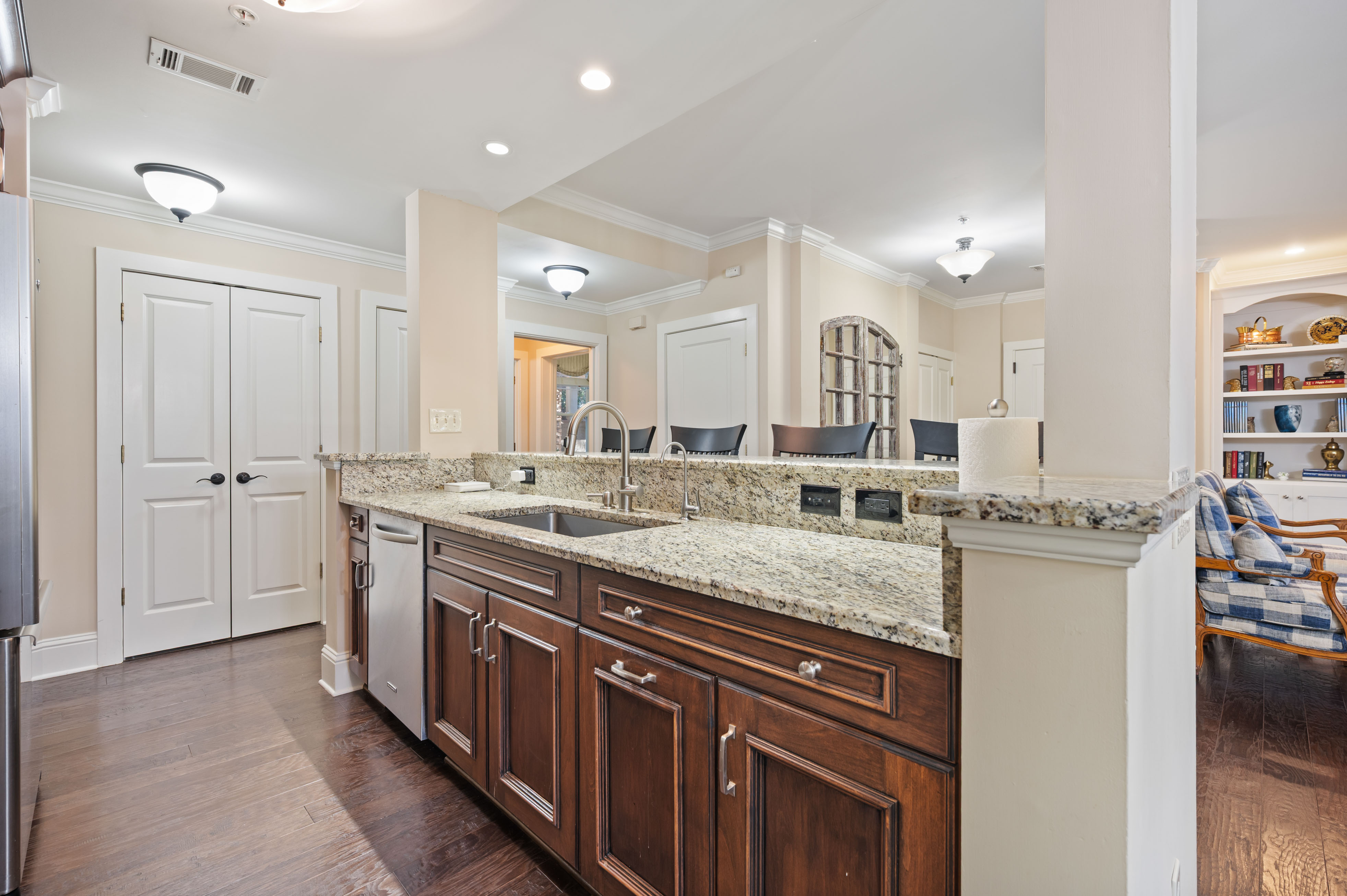 1080B Tailwater image 14